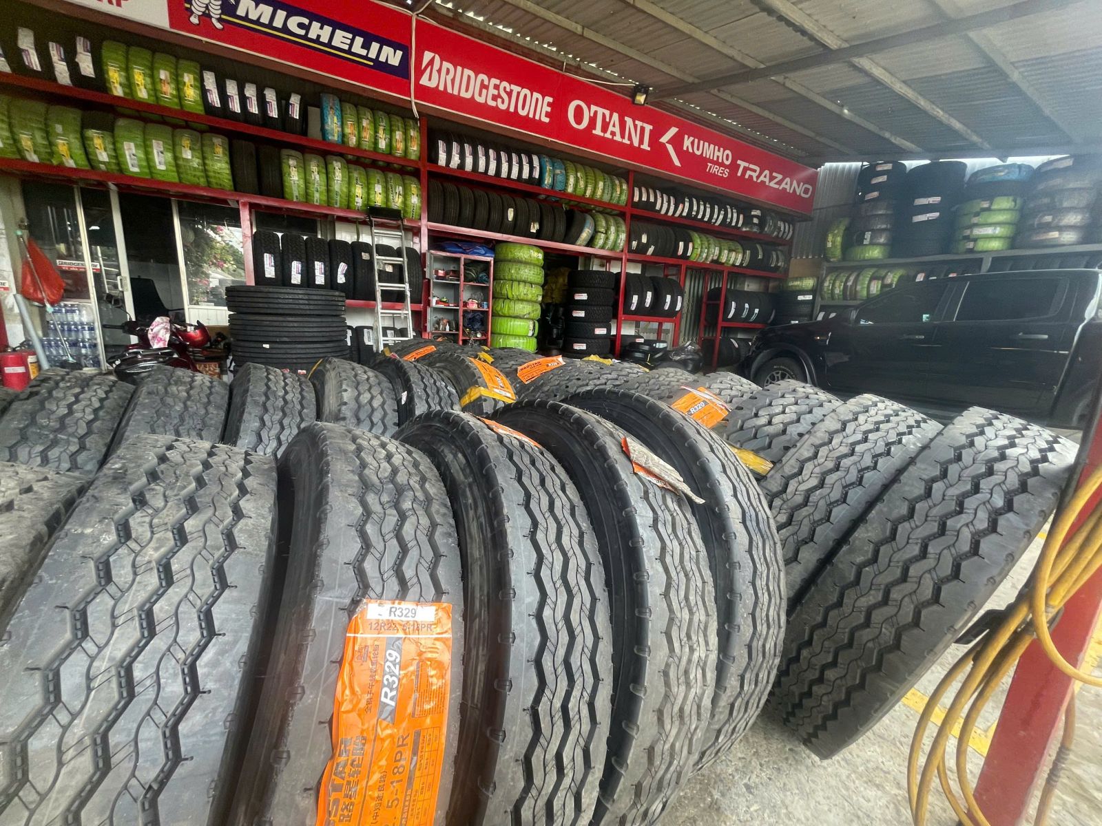 ĐẠI LÝ LỐP XE UY TÍN TẠI DĨ AN, BÌNH DƯƠNG - CUNG CẤP LỐP XE ROADSTAR GIÁ RẺ